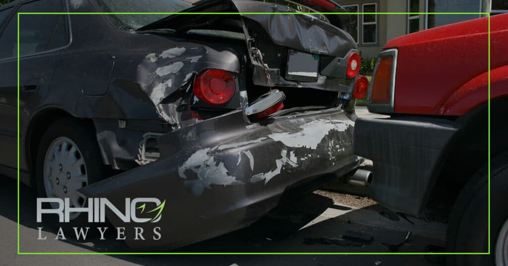 Determinación de la culpa en un accidente de 3 coches: La guía definitiva