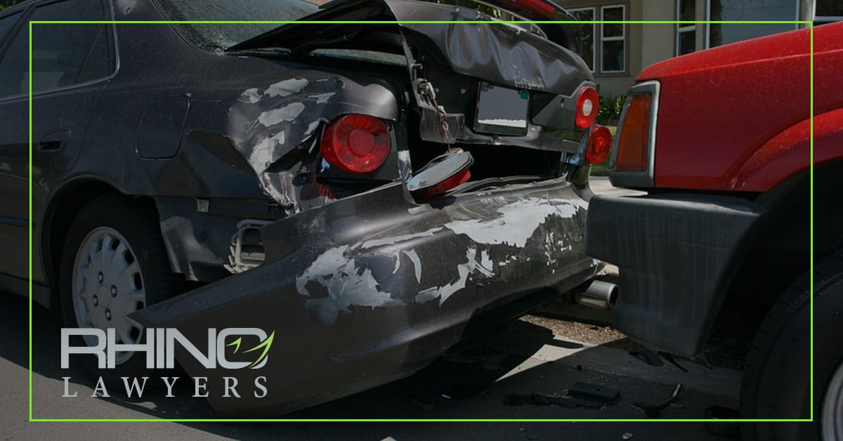 Determinación de la culpa en un accidente de 3 coches: La guía definitiva