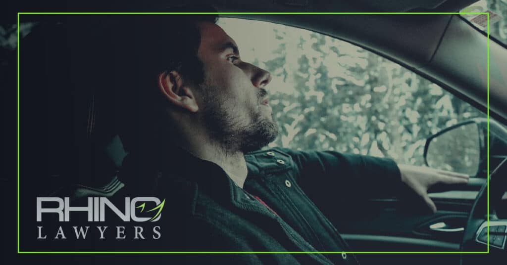 ¿Cuánto tiempo permanece un accidente de coche en su historial y afecta al seguro?