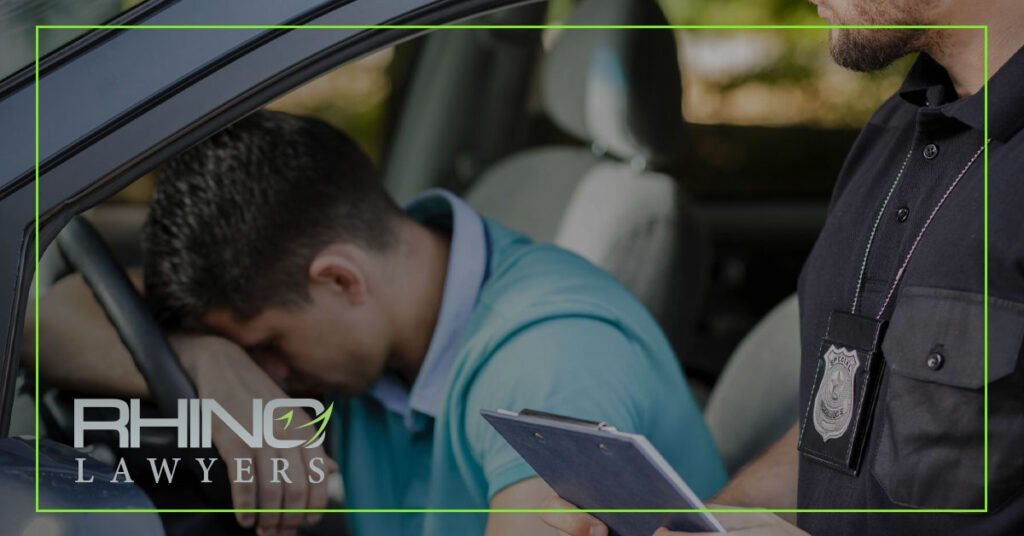 ¿Qué debo decir si un agente me pregunta si he bebido durante un control de DUI?